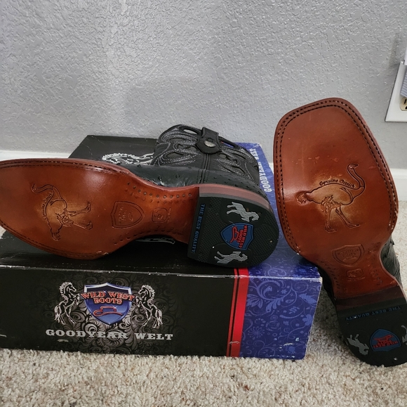 Nice pair of ostrich boots - Picture 4 of 8